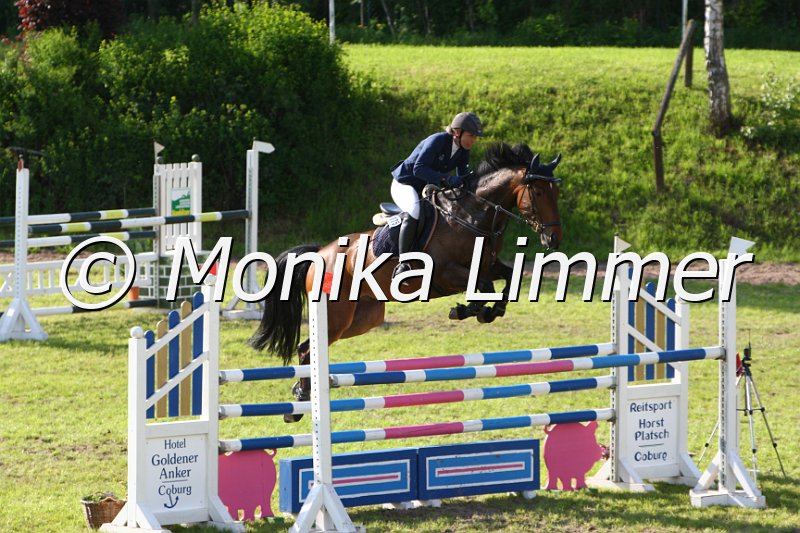 005M5773_Lando_M Springen.JPG